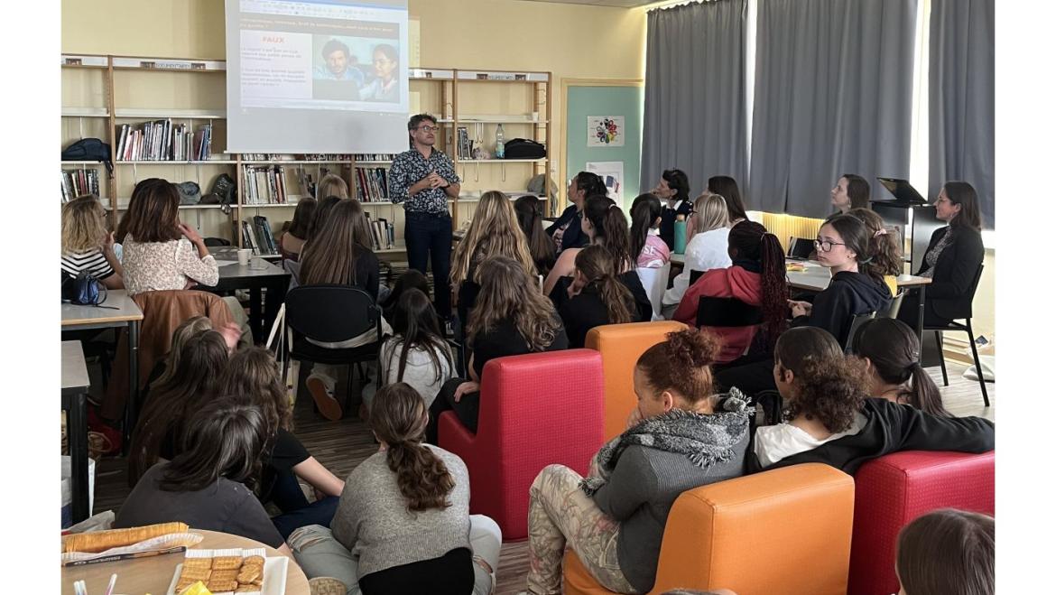 Le Stage Girls R Coding Saint-Nicolas-du-Pelem